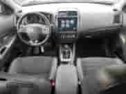 2024 Mitsubishi Outlander S с VIN JA4ARUAU8RU007345, выставлен на аукционе Copart как лот 84031135 с пробегом 47 264 миль миль и Списание • Salvage title. История ставок и продаж доступна на DreamBid. Изображение 8.