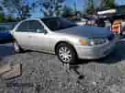 2001 Toyota Camry LE z VIN 4T1BG22K21U042545, wystawiony jako Copart lot #84619355 z przebiegiem 112 453 mil mil oraz Szkoda całkowita • Salvage title. Historia ofert i sprzedaży dostępna na DreamBid. Obrazek 4.