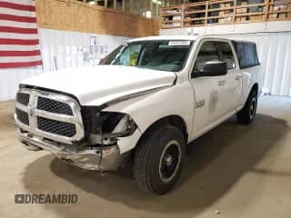 2016 Ram 1500 SLT z VIN 1C6RR7GG3GS280172, wystawiony jako Copart lot #84067885 z przebiegiem 142 038 mil mil oraz Szkoda całkowita • Salvage title. Historia ofert i sprzedaży dostępna na DreamBid. Obrazek 1.