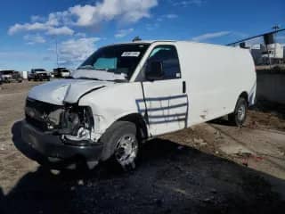 2017 Chevrolet Express Cargo with VIN 1GCWGBFFXH1109634, listed as a Copart auction lot 84901104 with 144,270 mi miles and Salvage title. Bid and sale history available at DreamBid. Image 1.