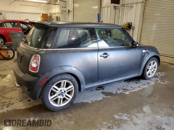 2012 MINI Hardtop S with VIN WMWSV3C51CTY16623, listed as a Copart auction lot 67827615 with 83,852 mi miles and Salvage title. Bid and sale history available at DreamBid. Image 3.