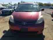 2009 Toyota Sienna CE с VIN 5TDZK23C79S277290, выставлен на аукционе Copart как лот 85896885 с пробегом 255 322 миль миль и Списание • Salvage title. История ставок и продаж доступна на DreamBid. Изображение 5.