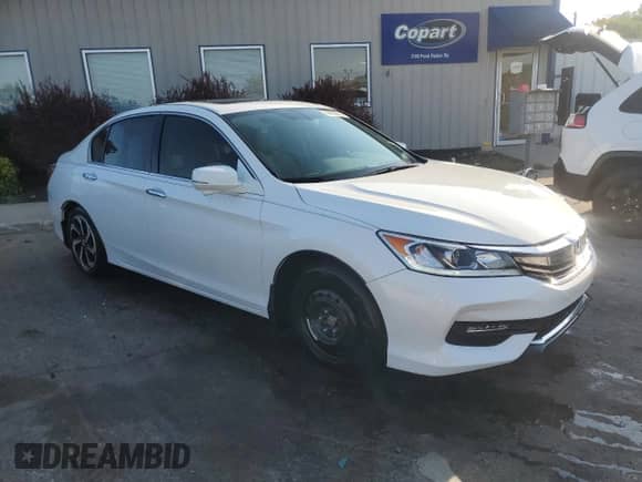 2016 Honda Accord EX-L with VIN 1HGCR3F88GA023534, listed as a Copart auction lot 84283995 with 60,635 mi miles and Salvage title. Bid and sale history available at DreamBid. Image 4.