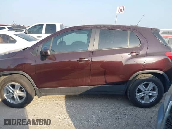 2020 Chevrolet Trax LS z VIN KL7CJKSB5LB352601, wystawiony jako IAAI lot #41950425 z przebiegiem 54 261 mil mil oraz . Historia ofert i sprzedaży dostępna na DreamBid. Obrazek 14.