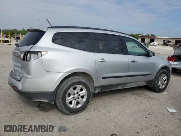 2014 Chevrolet Traverse LS with VIN 1GNKRFKD5EJ235200, listed as a Copart auction lot 68420555 with 141,018 mi miles and Salvage title. Bid and sale history available at DreamBid. Image 3.