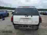 2004 Chevrolet TrailBlazer LS z VIN 1GNDS13S842317377, wystawiony jako Copart lot #82035225 z przebiegiem 261 074 mil mil oraz Czysty tytuł • Clean title. Historia ofert i sprzedaży dostępna na DreamBid. Obrazek 6.