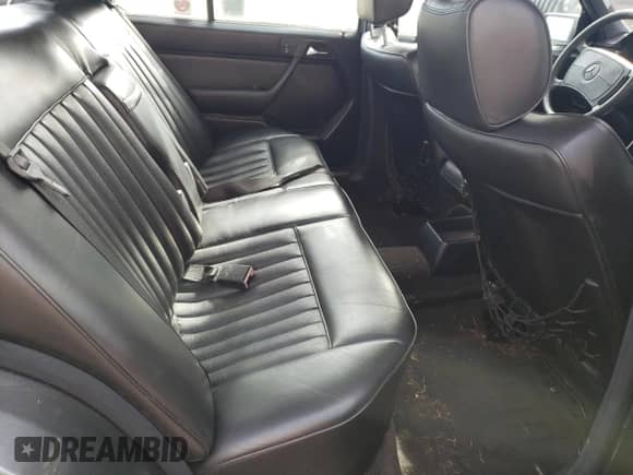 1989 Mercedes-Benz 300 E with VIN WDBEA30D8KB012989, listed as a Copart auction lot 72100114 with 137,798 mi miles and Clean title. Bid and sale history available at DreamBid. Image 10.