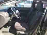 2015 Nissan Note SV z VIN 3N1CE2CP5FL362486, wystawiony jako Copart lot #83848285 z przebiegiem 81 214 mil mil oraz Szkoda całkowita • Salvage title. Historia ofert i sprzedaży dostępna na DreamBid. Obrazek 7.