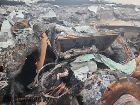 2015 GMC Sierra 1500 Denali с VIN 3GTU2WEJ1FG351469, выставлен на аукционе Copart как лот 69177645 с пробегом Не указан миль и Списание • Salvage title. История ставок и продаж доступна на DreamBid. Изображение 9.