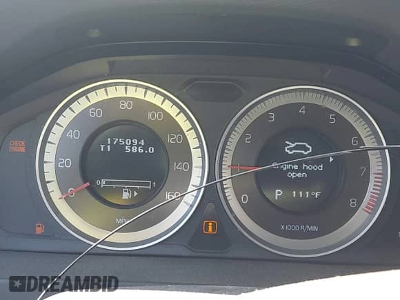 2013 Volvo S60 T5 Premier z VIN YV1612FS0D1213942, wystawiony jako IAAI lot #42667474 z przebiegiem 175 094 mil mil oraz . Historia ofert i sprzedaży dostępna na DreamBid. Obrazek 7.