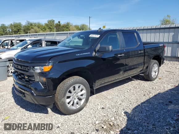 2023 Chevrolet Silverado 1500 Custom с VIN 1GCPDBEK9PZ191187, выставлен на аукционе Copart как лот 84017475 с пробегом 25 531 миль миль и Списание • Salvage title. История ставок и продаж доступна на DreamBid. Изображение 1.