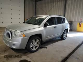 2009 Jeep Compass Sport с VIN 1J4FF47B39D201169, выставлен на аукционе Copart как лот 80141555 с пробегом 130 662 миль миль и Чистый • Clean title. История ставок и продаж доступна на DreamBid. Изображение 1.