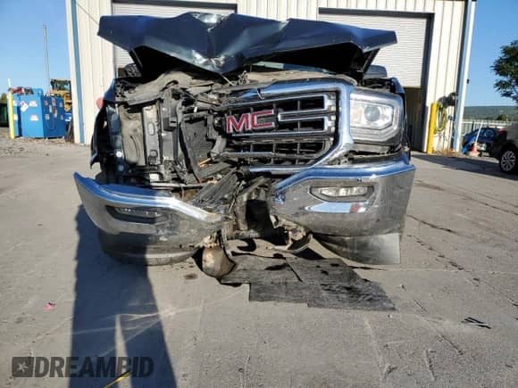 2017 GMC Sierra 1500 SLE with VIN 1GTV2MEC4HZ244560, listed as a Copart auction lot 84602495 with 85,283 mi miles and Salvage title. Bid and sale history available at DreamBid. Image 5.