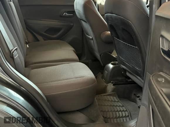 2019 Chevrolet Trax LS с VIN 3GNCJNSB0KL402040, выставлен на аукционе Copart как лот 84930295 с пробегом 150 000 миль миль и Чистый • Clean title. История ставок и продаж доступна на DreamBid. Изображение 6.