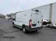 2014 Ram ProMaster Cargo z VIN 3C6TRVBG2EE118261, wystawiony jako Copart lot #55901385 z przebiegiem 168 026 mil mil oraz Czysty tytuł • Clean title. Historia ofert i sprzedaży dostępna na DreamBid. Obrazek 4.