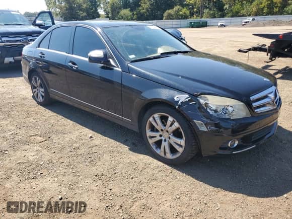 2008 Mercedes-Benz C 300 Sport z VIN WDDGF81X28F062800, wystawiony jako Copart lot #71184825 z przebiegiem 177 405 mil mil oraz Szkoda całkowita • Salvage title. Historia ofert i sprzedaży dostępna na DreamBid. Obrazek 4.