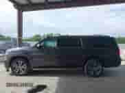 2015 Chevrolet Suburban LTZ z VIN 1GNSCKKCXFR627304, wystawiony jako IAAI lot #42826425 z przebiegiem 137 294 mil mil oraz . Historia ofert i sprzedaży dostępna na DreamBid. Obrazek 14.