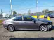 2019 Toyota Camry SE z VIN 4T1B11HK5KU750793, wystawiony jako IAAI lot #43209555 z przebiegiem 144 832 mil mil oraz . Historia ofert i sprzedaży dostępna na DreamBid. Obrazek 13.