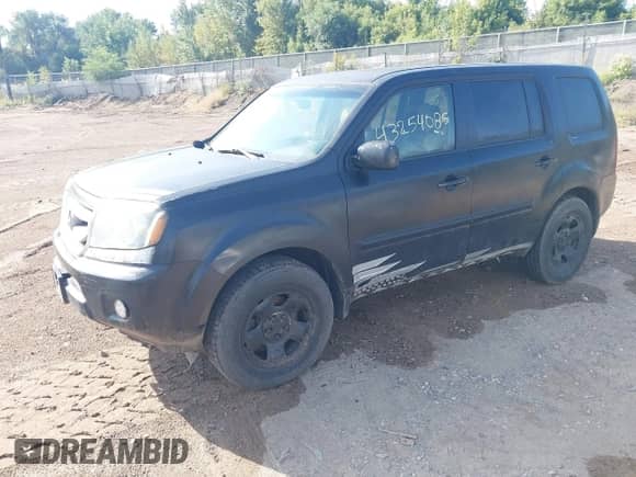 2011 Honda Pilot LX с VIN 5FNYF3H20BB013523, выставлен на аукционе IAAI как лот 43254085 с пробегом Не указан миль и . История ставок и продаж доступна на DreamBid. Изображение 2.