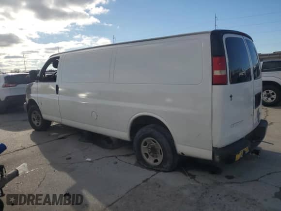 2007 Chevrolet Express Cargo with VIN 1GCGG29V671121592, listed as a Copart auction lot 45107045 with Not provided miles and Salvage title. Bid and sale history available at DreamBid. Image 2.