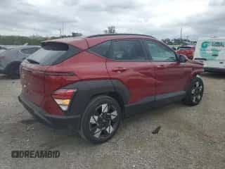 2024 Hyundai Kona SEL с VIN KM8HB3AB2RU181974, выставлен на аукционе Copart как лот 76084734 с пробегом 4 661 миль миль и На запчасти • Non repairable. История ставок и продаж доступна на DreamBid. Изображение 3.