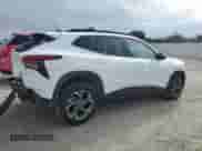 2025 Chevrolet Trax LT с VIN KL77LHEP0SC158590, выставлен на аукционе Copart как лот 48168185 с пробегом 551 миль миль и Списание • Salvage title. История ставок и продаж доступна на DreamBid. Изображение 3.