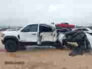 2023 Ram 1500 TRX z VIN 1C6SRFU90PN503803, wystawiony jako IAAI lot #42659089 z przebiegiem 35 642 mil mil oraz . Historia ofert i sprzedaży dostępna na DreamBid. Obrazek 15.