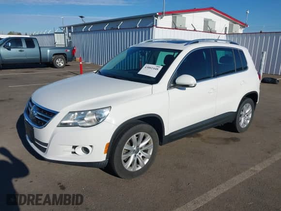 2009 Volkswagen Tiguan SE с VIN WVGBV75N39W525292, выставлен на аукционе IAAI как лот 43002448 с пробегом 118 046 миль миль и . История ставок и продаж доступна на DreamBid. Изображение 2.