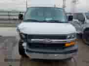 2018 Chevrolet Express Passenger LT с VIN 1GAZGMFG1J1220105, выставлен на аукционе Copart как лот 47052125 с пробегом 34 219 миль миль и Списание • Salvage title. История ставок и продаж доступна на DreamBid. Изображение 5.