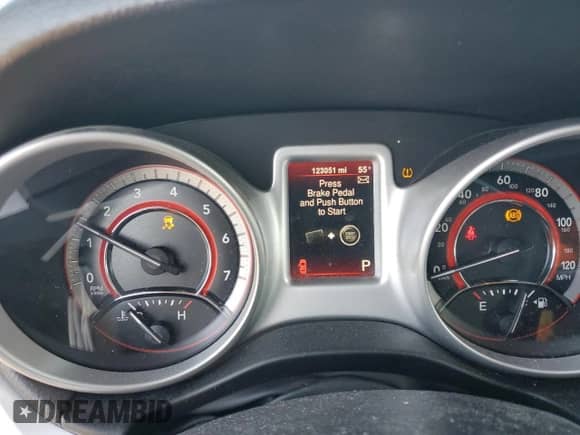 2014 Dodge Journey SXT with VIN 3C4PDCBG5ET153224, listed as a Copart auction lot 70207755 with 123,051 mi miles and Salvage title. Bid and sale history available at DreamBid. Image 9.