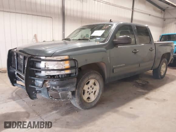 2011 Chevrolet Silverado 1500 LS z VIN 3GCPKREA7BG342977, wystawiony jako IAAI lot #42875452 z przebiegiem 203 897 mil mil oraz . Historia ofert i sprzedaży dostępna na DreamBid. Obrazek 17.