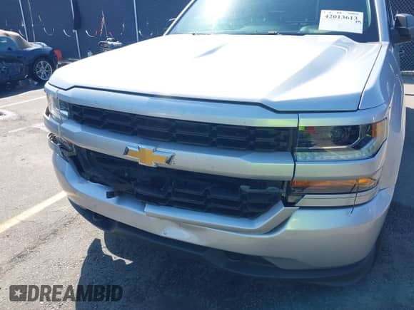 2017 Chevrolet Silverado 1500 Custom с VIN 1GCRCPEC6HZ290147, выставлен на аукционе IAAI как лот 42013613 с пробегом 179 079 миль миль и . История ставок и продаж доступна на DreamBid. Изображение 6.