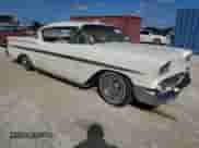 1958 Chevrolet Impala z VIN F58B187676, wystawiony jako Copart lot #78513954 z przebiegiem 15 986 mil mil oraz Szkoda całkowita • Salvage title. Historia ofert i sprzedaży dostępna na DreamBid. Obrazek 4.