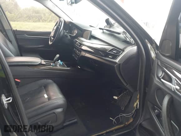 2016 BMW X5 xDrive35i с VIN 5UXKR0C51G0P20244, выставлен на аукционе IAAI как лот 43209907 с пробегом 133 188 миль миль и . История ставок и продаж доступна на DreamBid. Изображение 5.