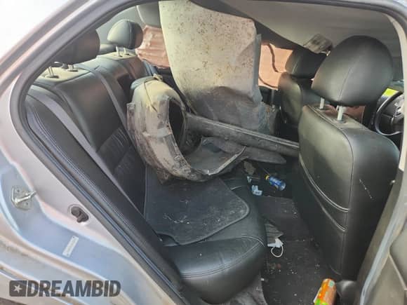 2005 Honda Accord LX с VIN 1HGCM55415A122735, выставлен на аукционе Copart как лот 66383265 с пробегом Не указан миль и На запчасти • Non repairable. История ставок и продаж доступна на DreamBid. Изображение 10.