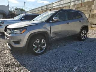 2019 Jeep Compass Limited with VIN 3C4NJDCB2KT735771, listed as a Copart auction lot 85911285 with 60,892 mi miles and Salvage title. Bid and sale history available at DreamBid. Image 1.