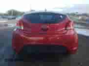 2013 Hyundai Veloster w/Gray Int z VIN KMHTC6ADXDU146344, wystawiony jako Copart lot #86164305 z przebiegiem 123 654 mil mil oraz Czysty tytuł • Clean title. Historia ofert i sprzedaży dostępna na DreamBid. Obrazek 6.