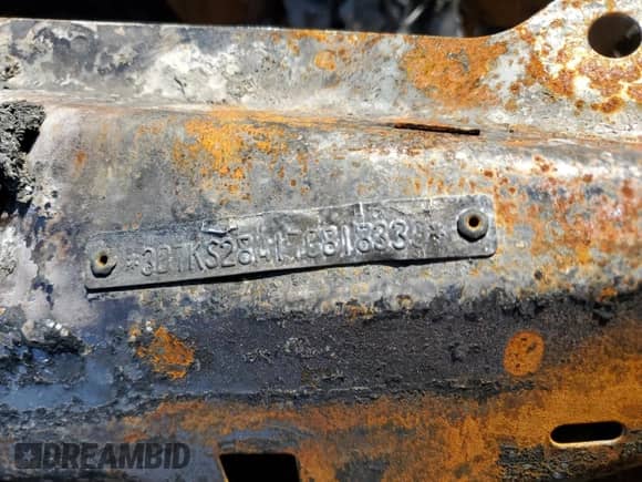 2007 Dodge 2500 SLT с VIN 3D7KS28A17G818330, выставлен на аукционе Copart как лот 53971845 с пробегом Не указан миль и Списание • Salvage title. История ставок и продаж доступна на DreamBid. Изображение 12.