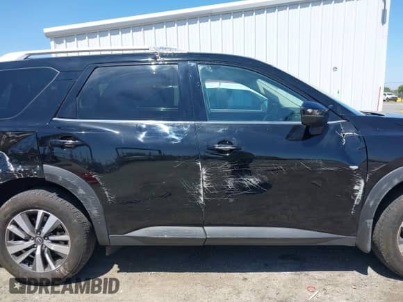 2024 Nissan Pathfinder SL z VIN 5N1DR3CA2RC208076, wystawiony jako IAAI lot #42526137 z przebiegiem 12 692 mil mil oraz . Historia ofert i sprzedaży dostępna na DreamBid. Obrazek 14.