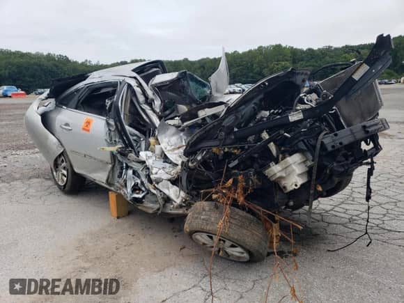 2006 Hyundai Azera SE z VIN KMHFC46F06A035706, wystawiony jako Copart lot #72048995 z przebiegiem Nie podano mil oraz Szkoda całkowita • Salvage title. Historia ofert i sprzedaży dostępna na DreamBid. Obrazek 4.