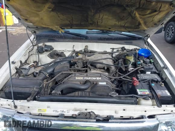 2000 Toyota Tacoma PreRunner z VIN 4TASN92N1YZ654211, wystawiony jako IAAI lot #43348751 z przebiegiem 278 908 mil mil oraz . Historia ofert i sprzedaży dostępna na DreamBid. Obrazek 10.