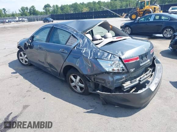 2011 Honda Accord LX z VIN 1HGCP2F36BA135794, wystawiony jako IAAI lot #42868559 z przebiegiem 270 592 mil mil oraz . Historia ofert i sprzedaży dostępna na DreamBid. Obrazek 3.