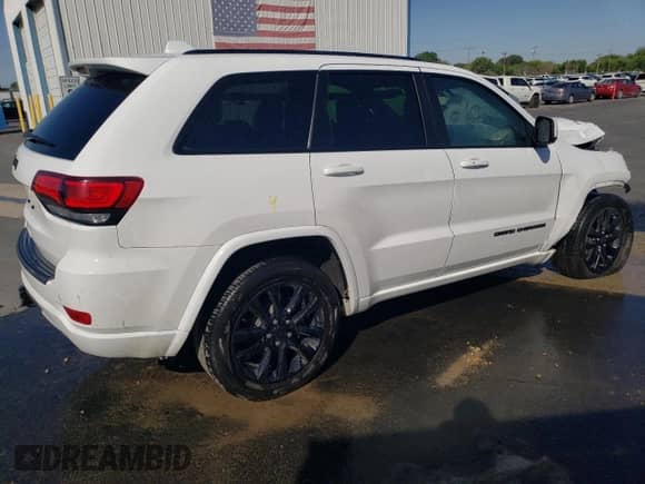 2020 Jeep Grand Cherokee Altitude with VIN 1C4RJFAG2LC292045, listed as a Copart auction lot 61841995 with Not provided miles and Clean title. Bid and sale history available at DreamBid. Image 3.