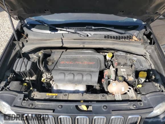 2017 Jeep Renegade Latitude с VIN ZACCJABB0HPF06125, выставлен на аукционе Copart как лот 81496605 с пробегом 101 935 миль миль и Списание • Salvage title. История ставок и продаж доступна на DreamBid. Изображение 11.