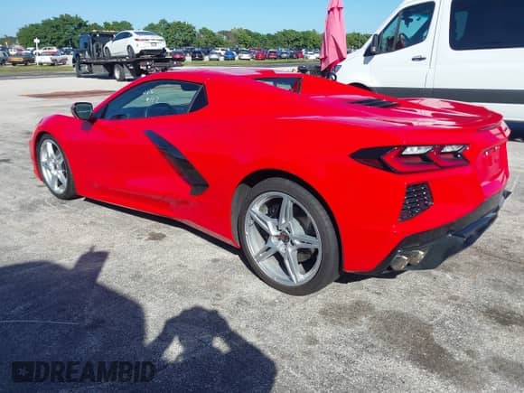 2025 Chevrolet Corvette 3LT с VIN 1G1YC3D47S5106808, выставлен на аукционе IAAI как лот 43579389 с пробегом 6 561 миль миль и . История ставок и продаж доступна на DreamBid. Изображение 3.