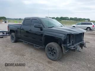 2018 Chevrolet Silverado 1500 LT с VIN 1GCVKREC8JZ121699, выставлен на аукционе IAAI как лот 42396253 с пробегом 155 132 миль миль и . История ставок и продаж доступна на DreamBid. Изображение 1.