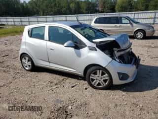 2013 Chevrolet Spark LT z VIN KL8CD6S99DC511252, wystawiony jako Copart lot #81579365 z przebiegiem 115 369 mil mil oraz Szkoda całkowita • Salvage title. Historia ofert i sprzedaży dostępna na DreamBid. Obrazek 4.