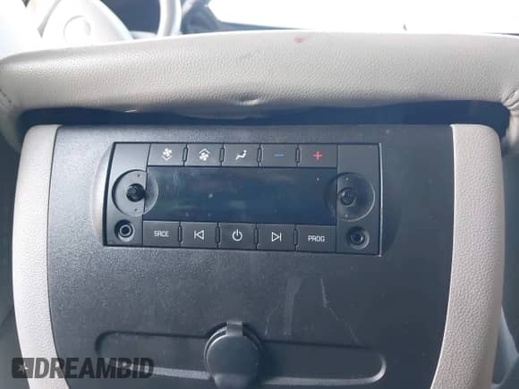 2010 Chevrolet Tahoe LT с VIN 1GNMCBE30AR141582, выставлен на аукционе IAAI как лот 42749080 с пробегом 153 535 миль миль и . История ставок и продаж доступна на DreamBid. Изображение 19.