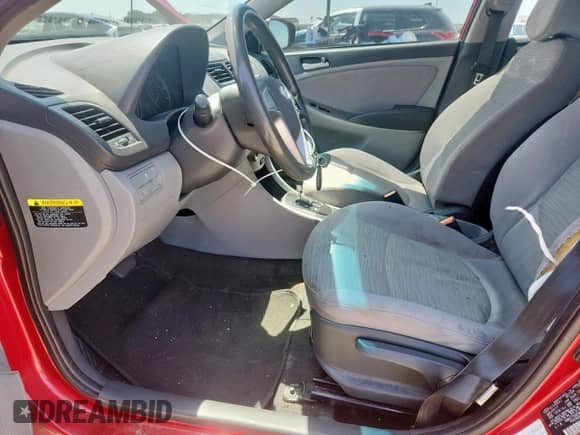 2017 Hyundai Accent SE с VIN KMHCT5AE8HU335597, выставлен на аукционе Copart как лот 66577035 с пробегом 156 113 миль миль и Списание • Salvage title. История ставок и продаж доступна на DreamBid. Изображение 7.