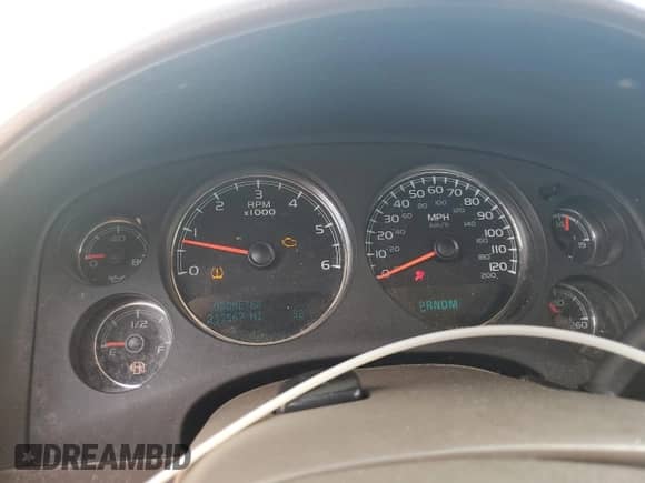 2013 GMC Sierra 1500 SLT с VIN 3GTP2WE76DG313539, выставлен на аукционе Copart как лот 65190795 с пробегом 233 567 миль миль и Списание • Salvage title. История ставок и продаж доступна на DreamBid. Изображение 9.
